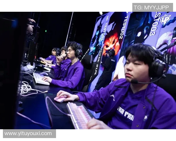 热议英雄联盟JDG战队状态转变引发关注与讨论